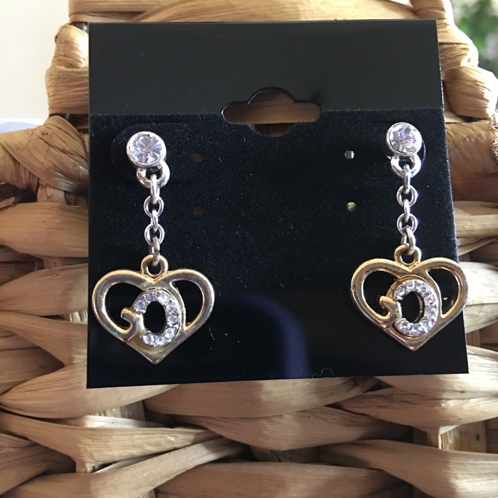 Vintage gold tone rhinestone dangle earrings